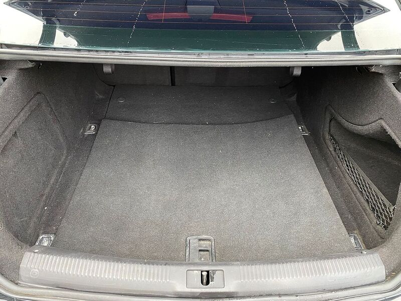 Audi A4 2.0 TFSI Dynamik Saloon 4dr Petrol Manual quattro Euro 5 (s/s) (211 ps) - U122