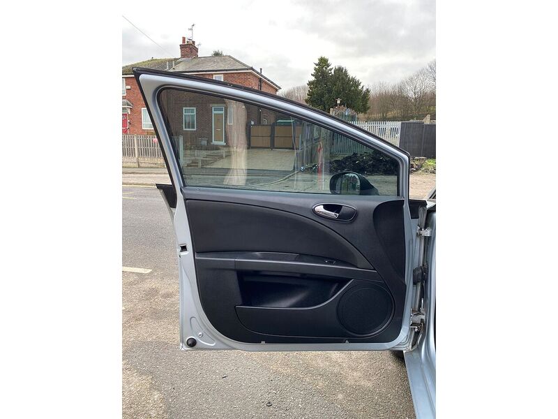 SEAT Leon 2.0 TFSI FR Hatchback 5dr Petrol DSG Euro 4 (200 ps) - U123