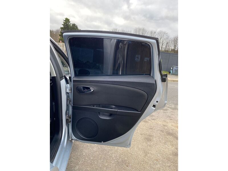 SEAT Leon 2.0 TFSI FR Hatchback 5dr Petrol DSG Euro 4 (200 ps) - U123