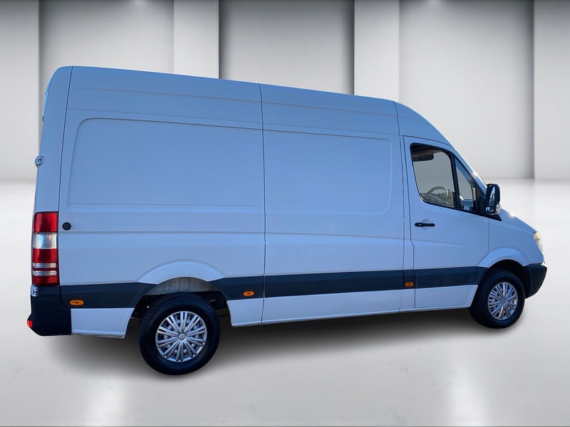 Mercedes-Benz Sprinter 2.1 313 CDi Panel Van 4dr Diesel Manual RWD L2 (129 bhp) - U127
