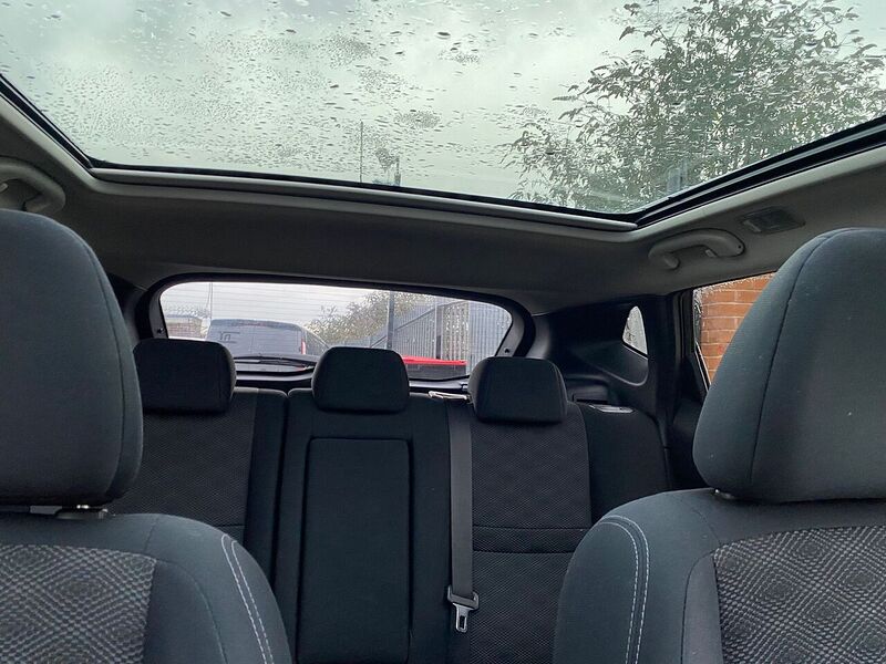 Nissan Qashqai 1.2 DIG-T n-tec+ SUV 5dr Petrol Manual 2WD Euro 5 (s/s) (115 ps) - U131