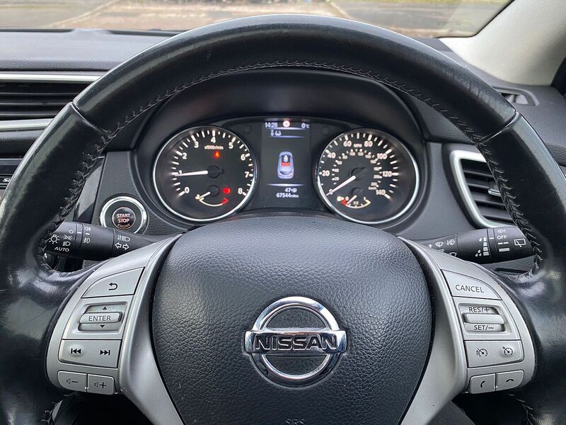 Nissan Qashqai 1.2 DIG-T n-tec+ SUV 5dr Petrol Manual 2WD Euro 5 (s/s) (115 ps) - U131