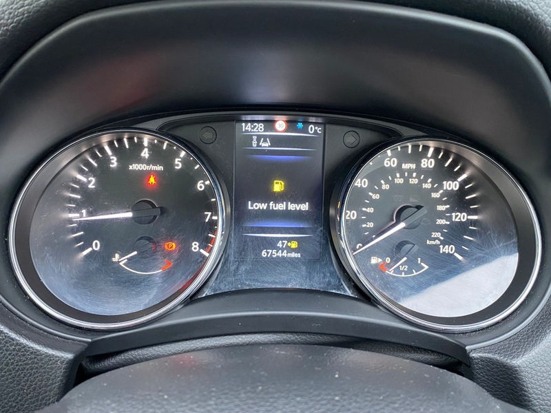 Nissan Qashqai 1.2 DIG-T n-tec+ SUV 5dr Petrol Manual 2WD Euro 5 (s/s) (115 ps) - U131