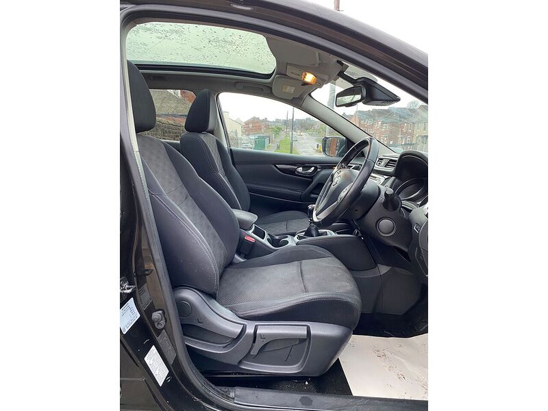 Nissan Qashqai 1.2 DIG-T n-tec+ SUV 5dr Petrol Manual 2WD Euro 5 (s/s) (115 ps) - U131
