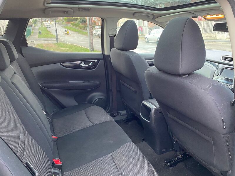 Nissan Qashqai 1.2 DIG-T n-tec+ SUV 5dr Petrol Manual 2WD Euro 5 (s/s) (115 ps) - U131