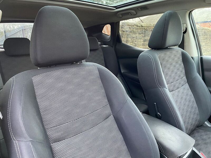 Nissan Qashqai 1.2 DIG-T n-tec+ SUV 5dr Petrol Manual 2WD Euro 5 (s/s) (115 ps) - U131