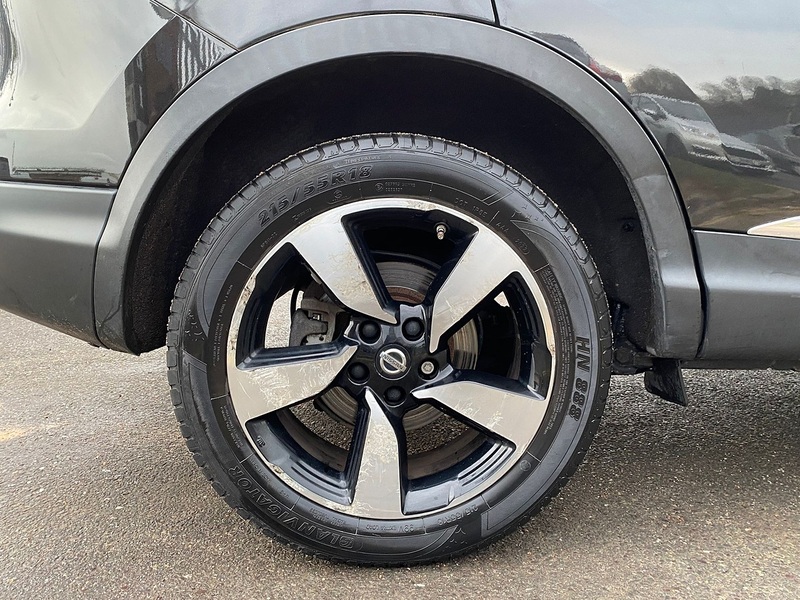 Nissan Qashqai 1.2 DIG-T n-tec+ SUV 5dr Petrol Manual 2WD Euro 5 (s/s) (115 ps) - U131