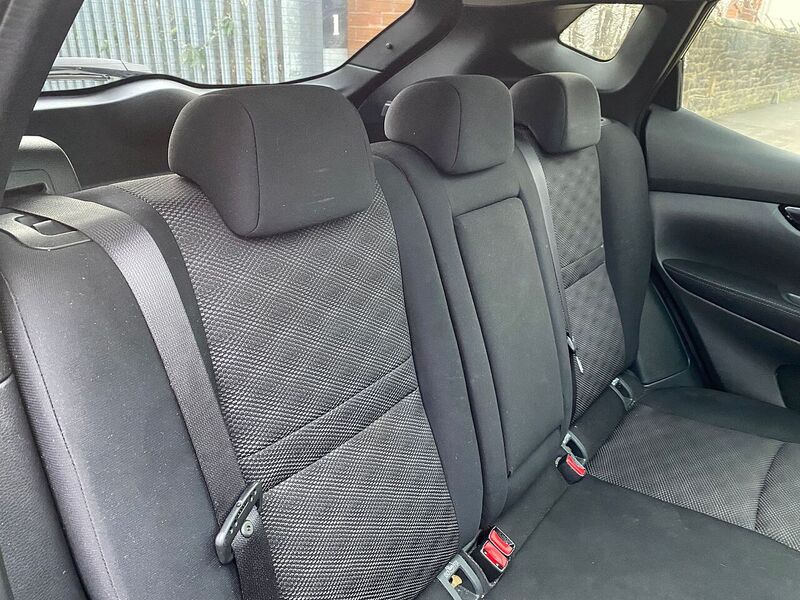 Nissan Qashqai 1.2 DIG-T n-tec+ SUV 5dr Petrol Manual 2WD Euro 5 (s/s) (115 ps) - U131