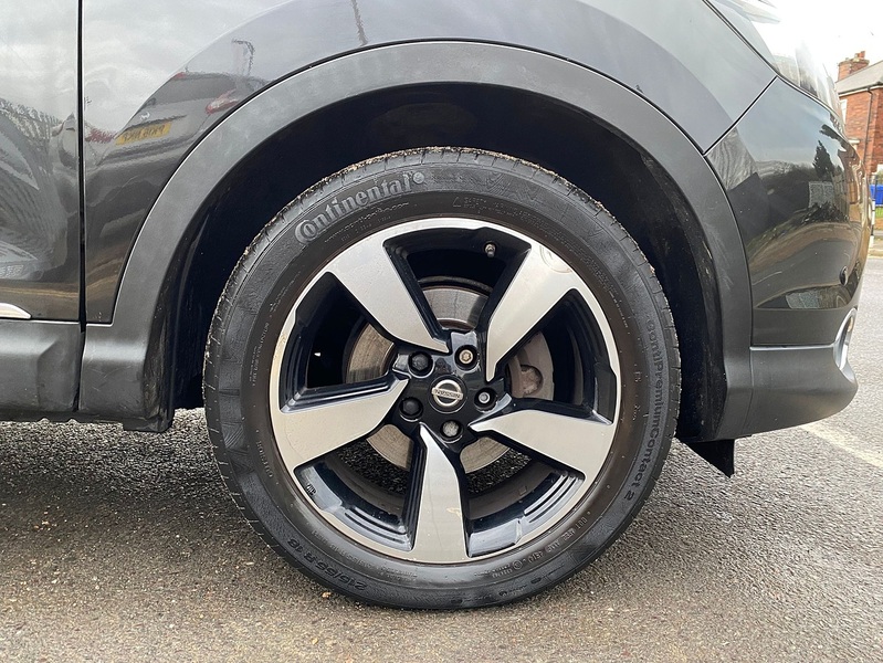 Nissan Qashqai 1.2 DIG-T n-tec+ SUV 5dr Petrol Manual 2WD Euro 5 (s/s) (115 ps) - U131