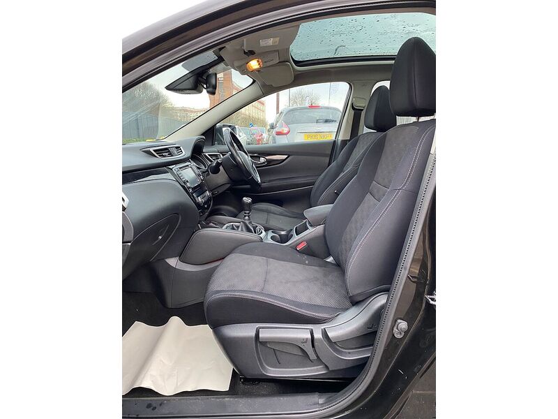 Nissan Qashqai 1.2 DIG-T n-tec+ SUV 5dr Petrol Manual 2WD Euro 5 (s/s) (115 ps) - U131