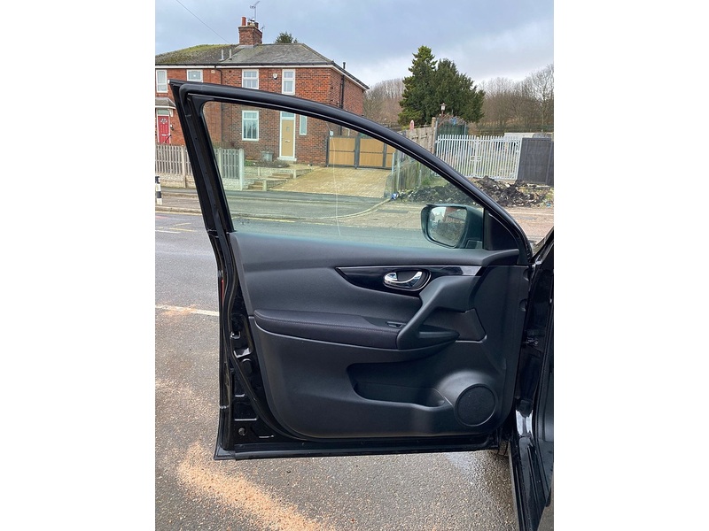 Nissan Qashqai 1.2 DIG-T n-tec+ SUV 5dr Petrol Manual 2WD Euro 5 (s/s) (115 ps) - U131