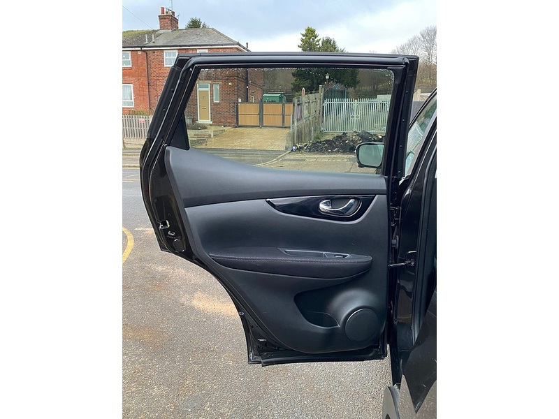 Nissan Qashqai 1.2 DIG-T n-tec+ SUV 5dr Petrol Manual 2WD Euro 5 (s/s) (115 ps) - U131