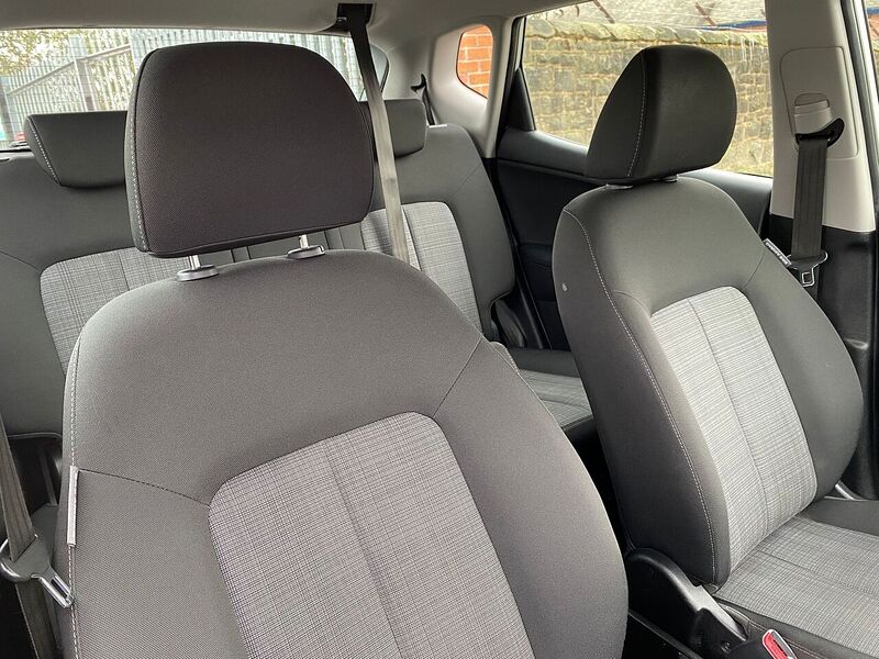 Kia Venga 1.6 2 MPV 5dr Petrol Auto Euro 5 (123 bhp) - U132