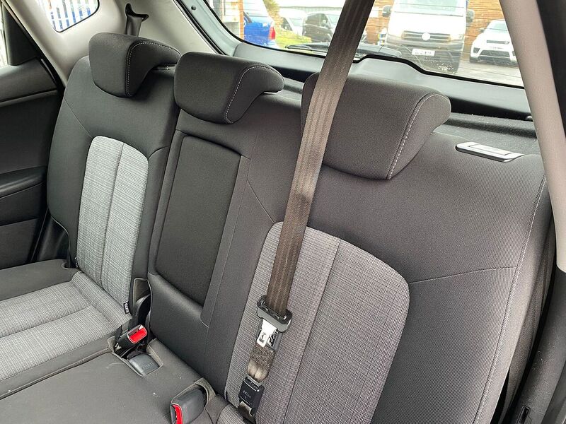 Kia Venga 1.6 2 MPV 5dr Petrol Auto Euro 5 (123 bhp) - U132