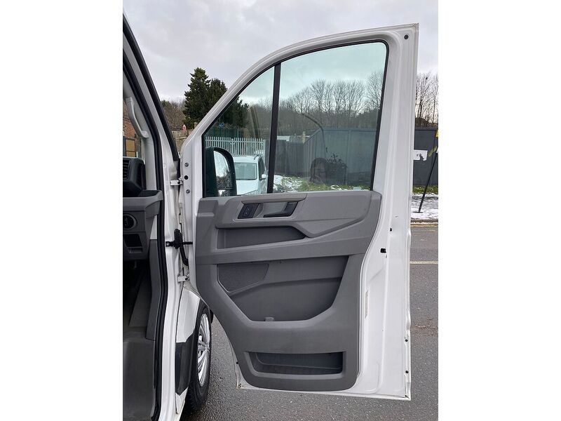 Volkswagen Crafter 2.0 TDI CR35 Trendline Panel Van 5dr Diesel Manual FWD LWB High Roof Euro 6 (s/s) (140 ps) - U133