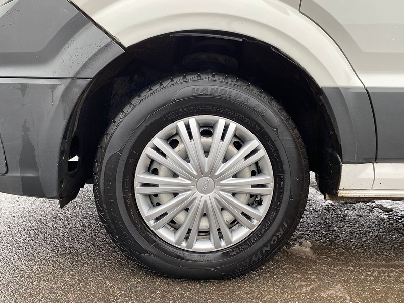 Volkswagen Crafter 2.0 TDI CR35 Trendline Panel Van 5dr Diesel Manual FWD LWB High Roof Euro 6 (s/s) (140 ps) - U133