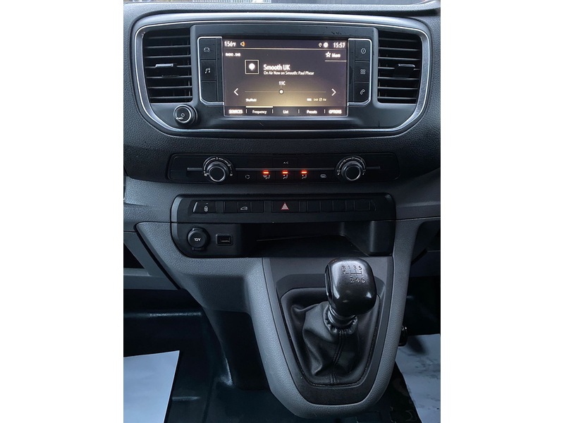 Vauxhall Vivaro 1.5 Turbo D 2900 Dynamic Panel Van 6dr Diesel Manual L2 H1 Euro 6 (s/s) (100 ps) - U134