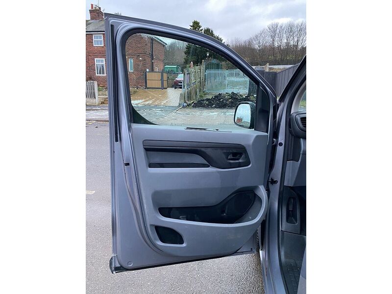 Vauxhall Vivaro 1.5 Turbo D 2900 Dynamic Panel Van 6dr Diesel Manual L2 H1 Euro 6 (s/s) (100 ps) - U134