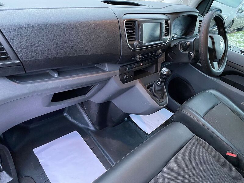 Vauxhall Vivaro 1.5 Turbo D 2900 Dynamic Panel Van 6dr Diesel Manual L2 H1 Euro 6 (s/s) (100 ps) - U134