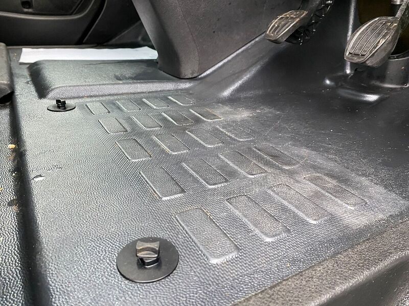 Vauxhall Vivaro 2.0 Turbo D 3100 Elite Crew Van Double Cab 5dr Diesel Manual L1 H1 Euro 6 (s/s) (150 ps) - U138