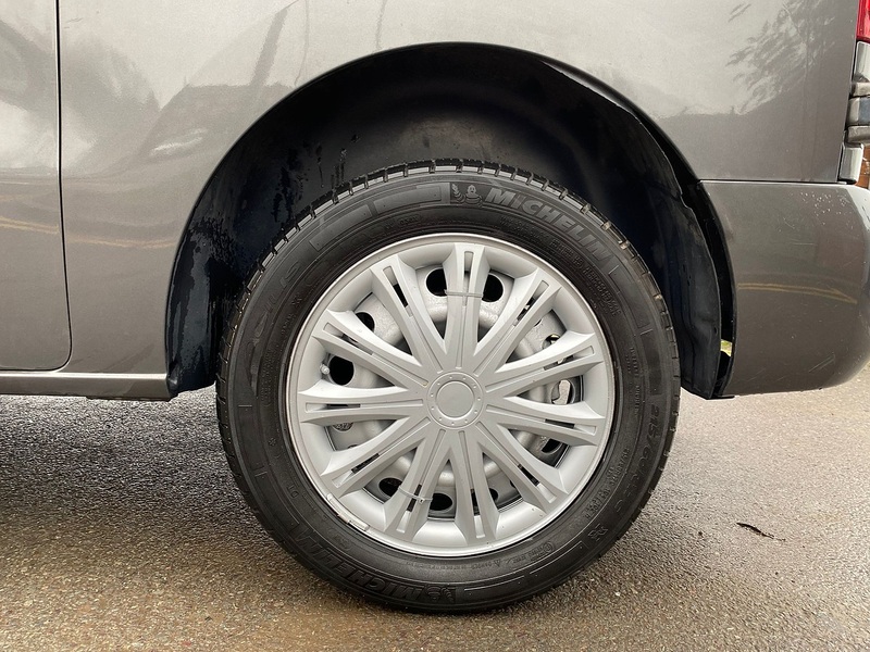 Vauxhall Vivaro 2.0 Turbo D 3100 Elite Crew Van Double Cab 5dr Diesel Manual L1 H1 Euro 6 (s/s) (150 ps) - U138