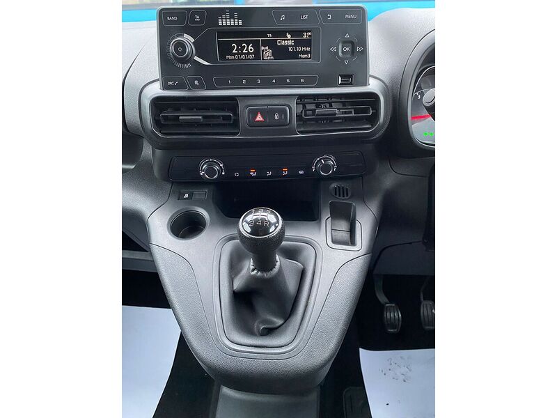 Vauxhall Combo 1.5 Turbo D 2300 Edition Panel Van 6dr Diesel Manual L2 H1 Euro 6 (s/s) (100 ps) - U142