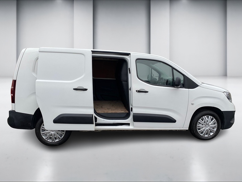 Vauxhall Combo 1.5 Turbo D 2300 Edition Panel Van 6dr Diesel Manual L2 H1 Euro 6 (s/s) (100 ps) - U142