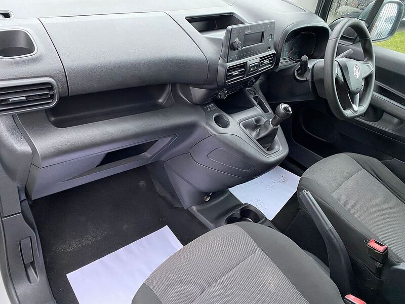 Vauxhall Combo 1.5 Turbo D 2300 Edition Panel Van 6dr Diesel Manual L2 H1 Euro 6 (s/s) (100 ps) - U142