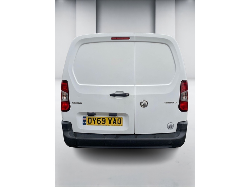 Vauxhall Combo 1.5 Turbo D 2300 Edition Panel Van 6dr Diesel Manual L2 H1 Euro 6 (s/s) (100 ps) - U142