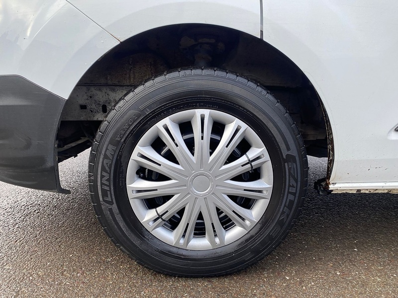 Ford Transit Custom 2.0 280 EcoBlue Crew Van Double Cab 5dr Diesel Manual L1 H1 Euro 6 (5 Seat) (105 ps) - U146