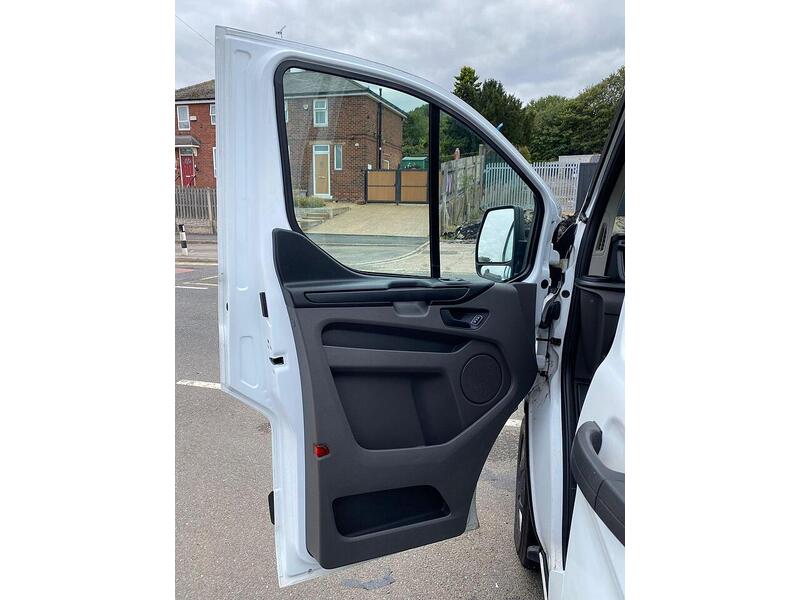 Ford Transit Custom Transit Custom 2.0 300 EcoBlue Leader L1 H1 Euro 6 (s/s) 5dr - U15