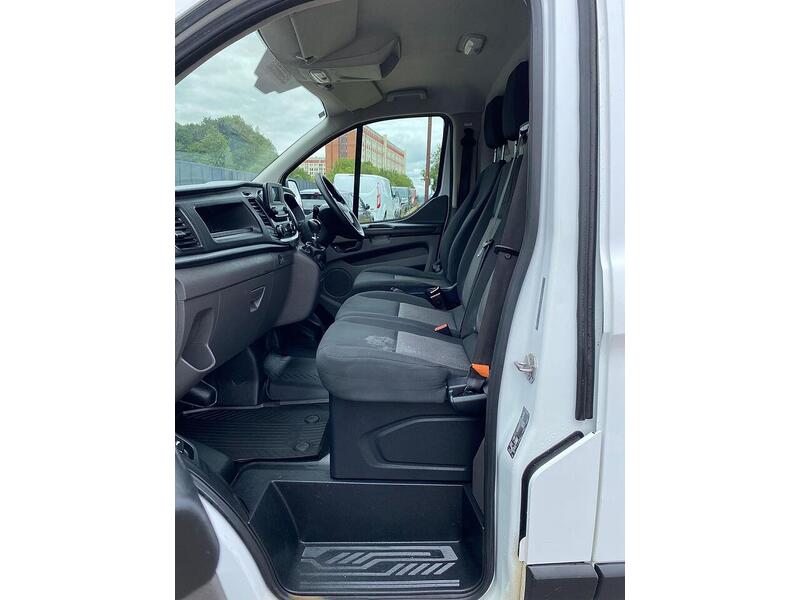 Ford Transit Custom Transit Custom 2.0 300 EcoBlue Leader L1 H1 Euro 6 (s/s) 5dr - U15