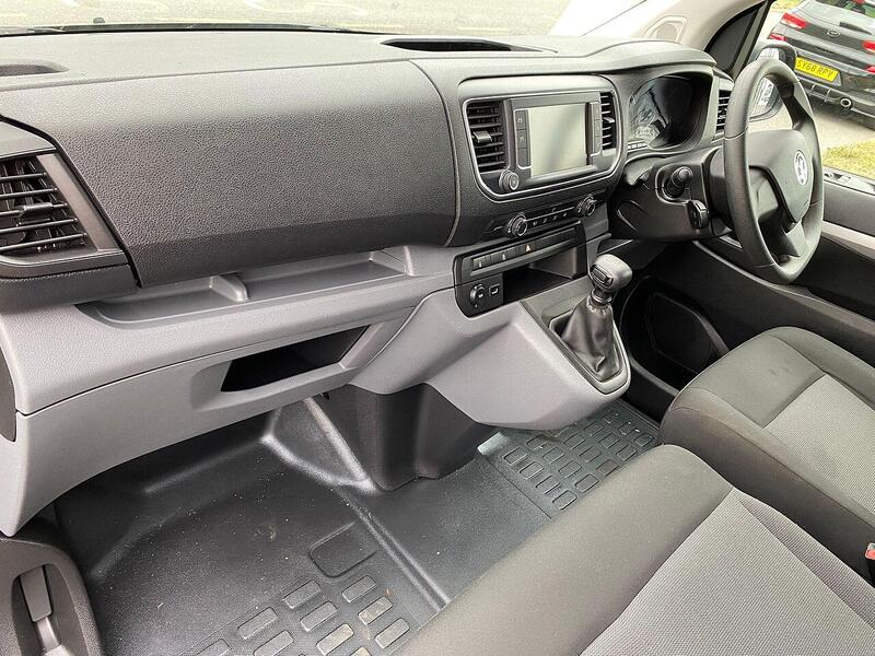 Vauxhall Vivaro Vivaro 2.0 Turbo D 3100 Sportive Crew Van L1 H1 Euro 6 (s/s) 5dr - U20