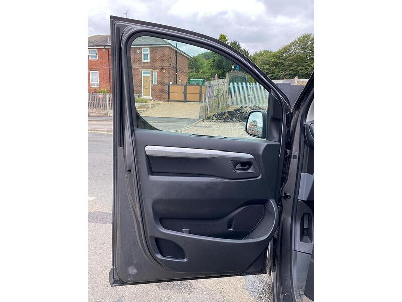 Vauxhall Vivaro Vivaro 2.0 Turbo D 3100 Sportive Crew Van L1 H1 Euro 6 (s/s) 5dr - U20