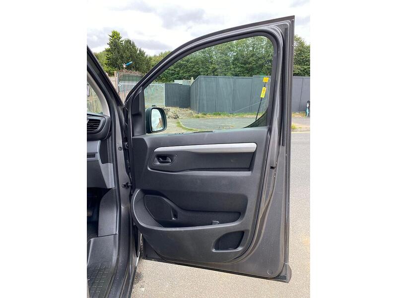 Vauxhall Vivaro Vivaro 2.0 Turbo D 3100 Sportive Crew Van L1 H1 Euro 6 (s/s) 5dr - U20