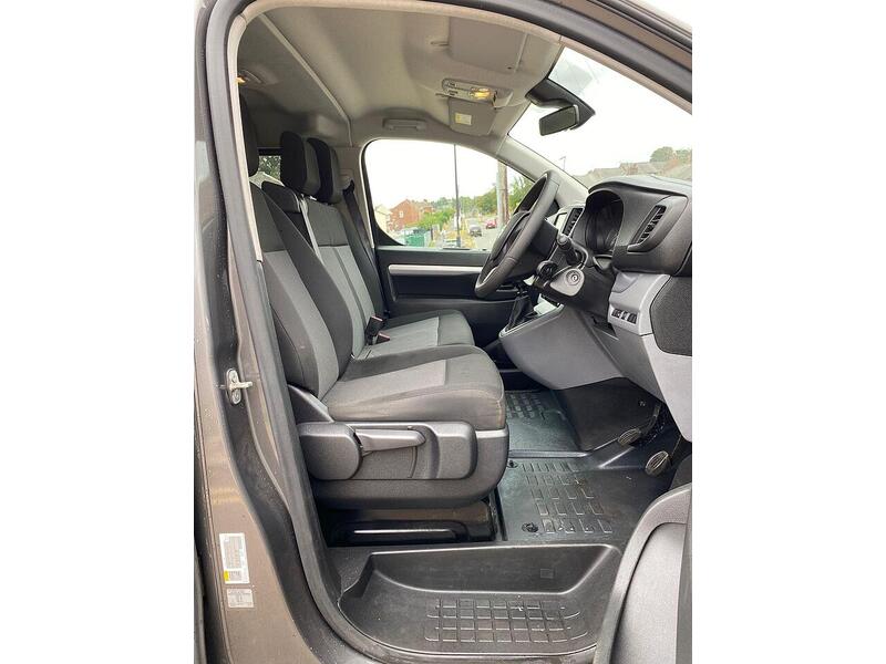 Vauxhall Vivaro Vivaro 2.0 Turbo D 3100 Sportive Crew Van L1 H1 Euro 6 (s/s) 5dr - U20