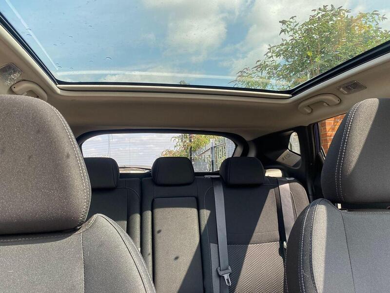 Nissan Qashqai Qashqai 1.3 DIG-T N-Connecta DCT Auto Euro 6 (s/s) 5dr - U27