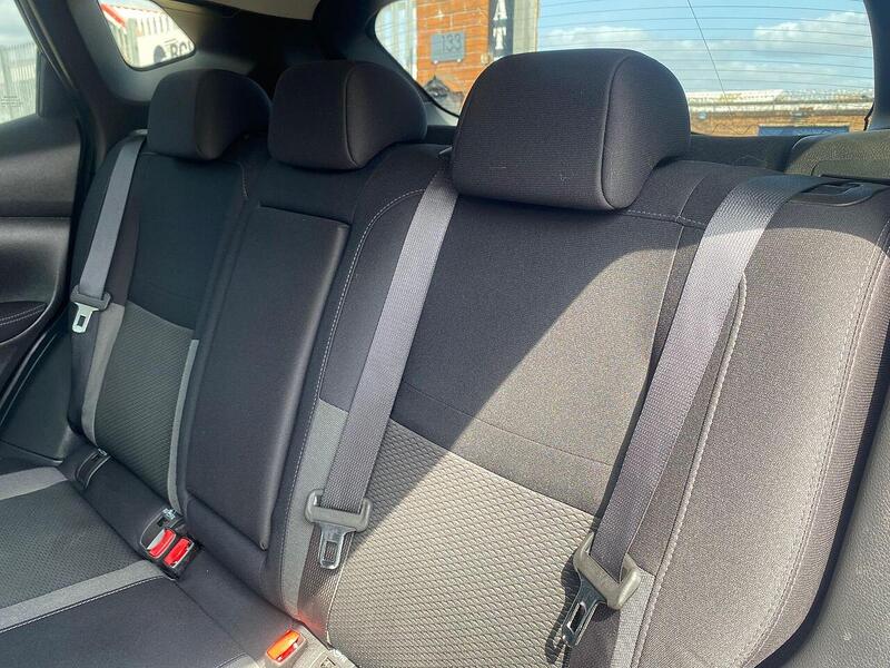 Nissan Qashqai Qashqai 1.3 DIG-T N-Connecta DCT Auto Euro 6 (s/s) 5dr - U27