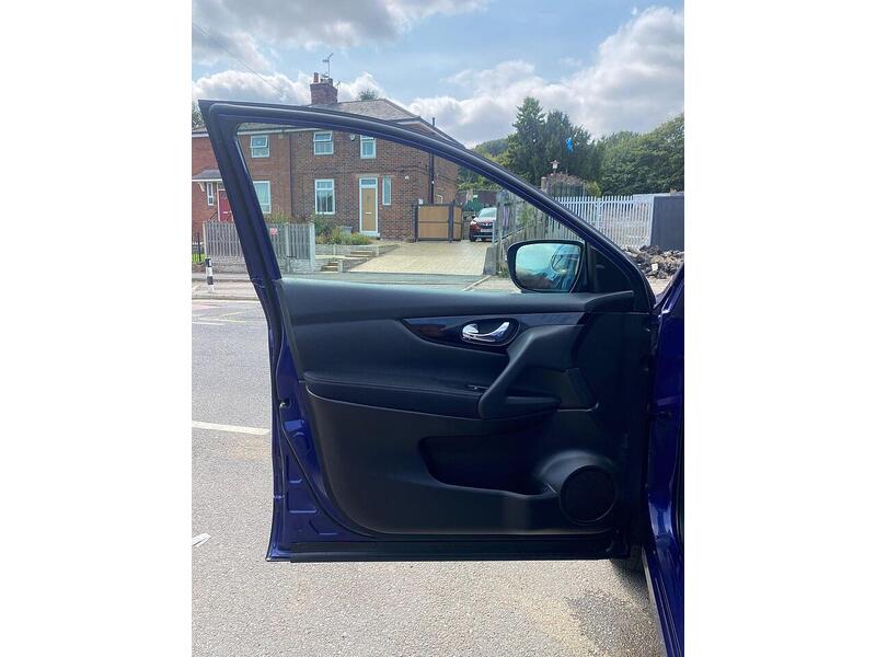 Nissan Qashqai Qashqai 1.3 DIG-T N-Connecta DCT Auto Euro 6 (s/s) 5dr - U27