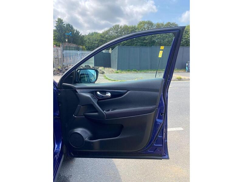 Nissan Qashqai Qashqai 1.3 DIG-T N-Connecta DCT Auto Euro 6 (s/s) 5dr - U27