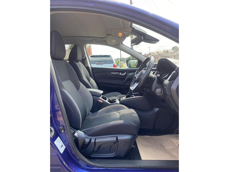 Nissan Qashqai Qashqai 1.3 DIG-T N-Connecta DCT Auto Euro 6 (s/s) 5dr - U27