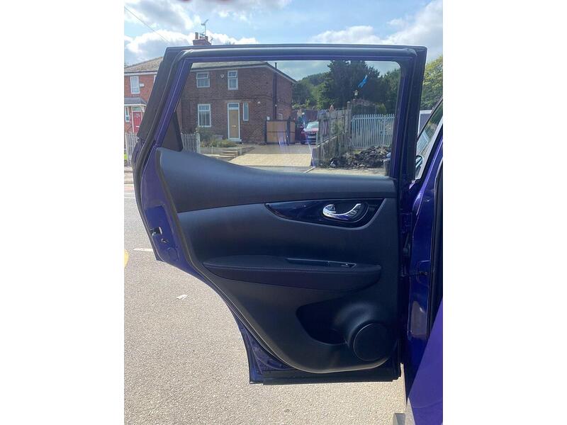 Nissan Qashqai Qashqai 1.3 DIG-T N-Connecta DCT Auto Euro 6 (s/s) 5dr - U27