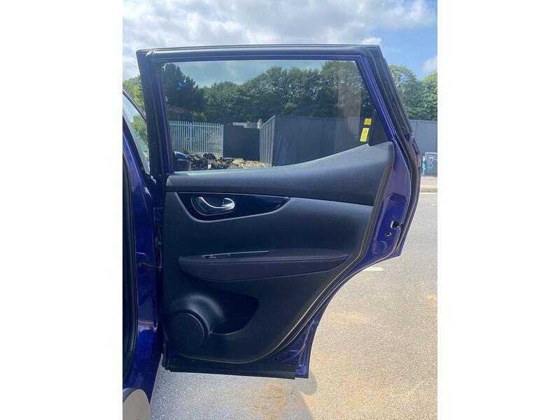 Nissan Qashqai Qashqai 1.3 DIG-T N-Connecta DCT Auto Euro 6 (s/s) 5dr - U27