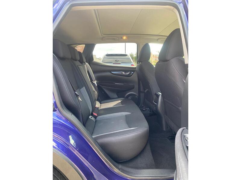 Nissan Qashqai Qashqai 1.3 DIG-T N-Connecta DCT Auto Euro 6 (s/s) 5dr - U27