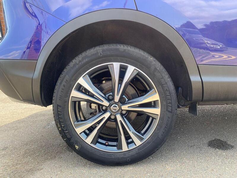 Nissan Qashqai Qashqai 1.3 DIG-T N-Connecta DCT Auto Euro 6 (s/s) 5dr - U27