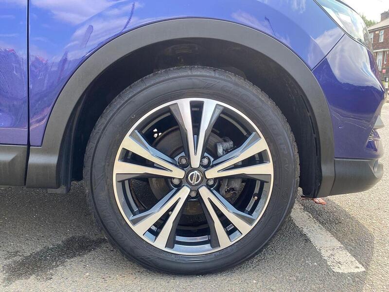 Nissan Qashqai Qashqai 1.3 DIG-T N-Connecta DCT Auto Euro 6 (s/s) 5dr - U27