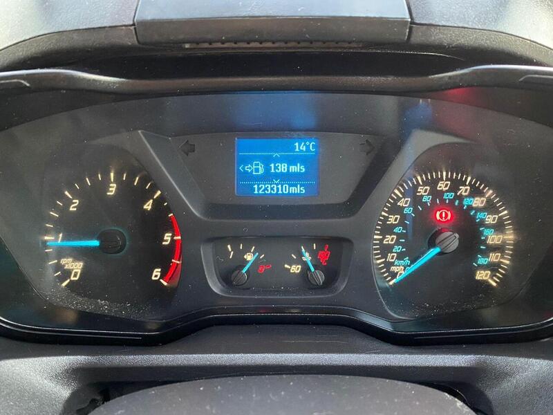 Ford Transit Custom 2.2 TDCi 310 Trend Kombi 5dr Diesel Manual L2 H1 (172 g/km, 123 bhp) - U40