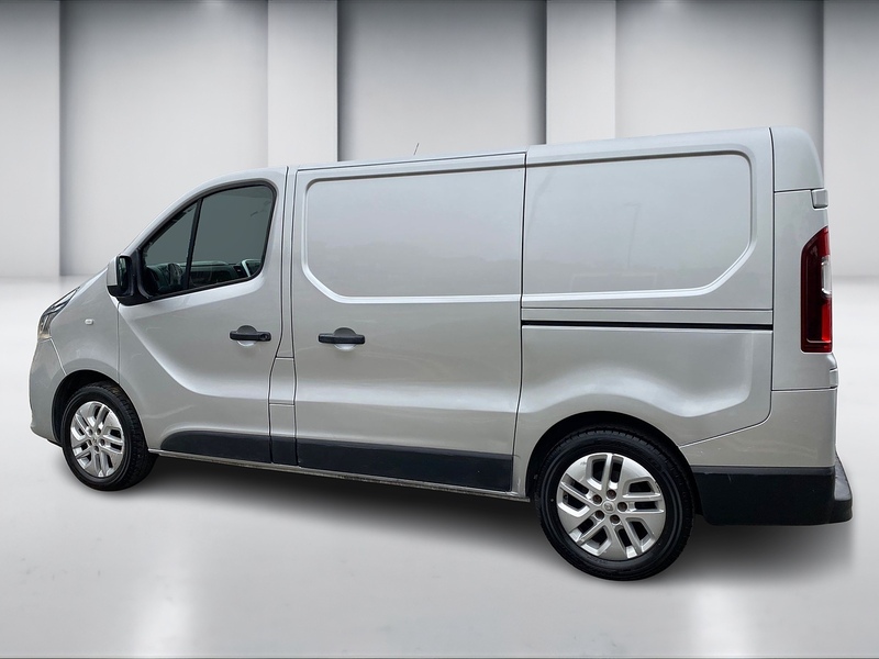 Renault Trafic 2.0 dCi ENERGY 28 Sport Panel Van 5dr Diesel Manual SWB Standard Roof Euro 6 (s/s) (120 ps) - U64