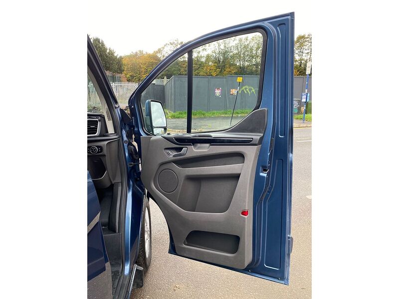 Ford Transit Custom 2.0 300 EcoBlue Limited Panel Van 5dr Diesel Auto L1 H1 Euro 6 (s/s) (170 ps) - U70