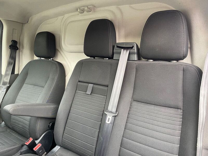 Ford Transit Custom 2.0 300 EcoBlue Limited Panel Van 5dr Diesel Auto L1 H1 Euro 6 (s/s) (170 ps) - U70